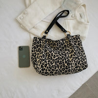 New Fashion Tote Bags Shopping and Travel Canvas Bags Women Popular Handbags Large Capacity Leopard Shoulder Bags